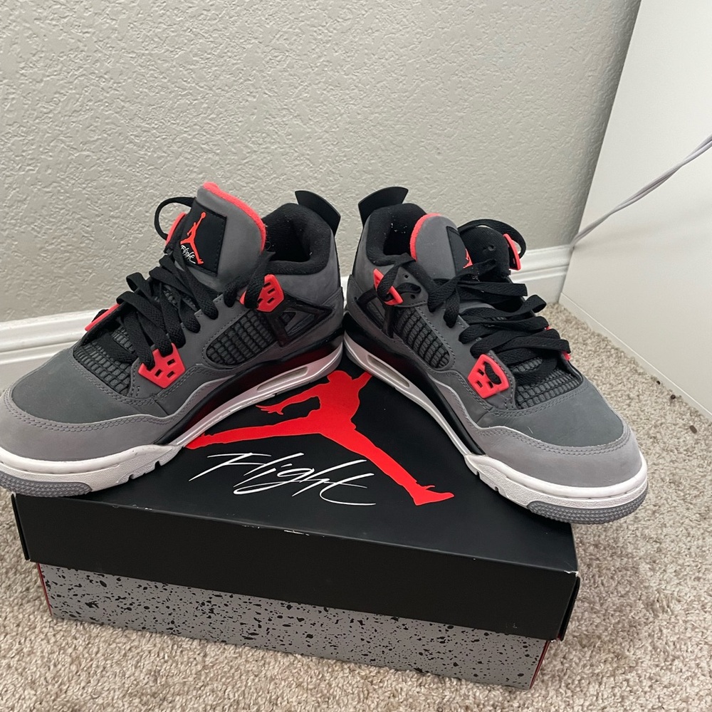 Nike Air Jordan 4 Retro Infrared GS Size 5.5Y